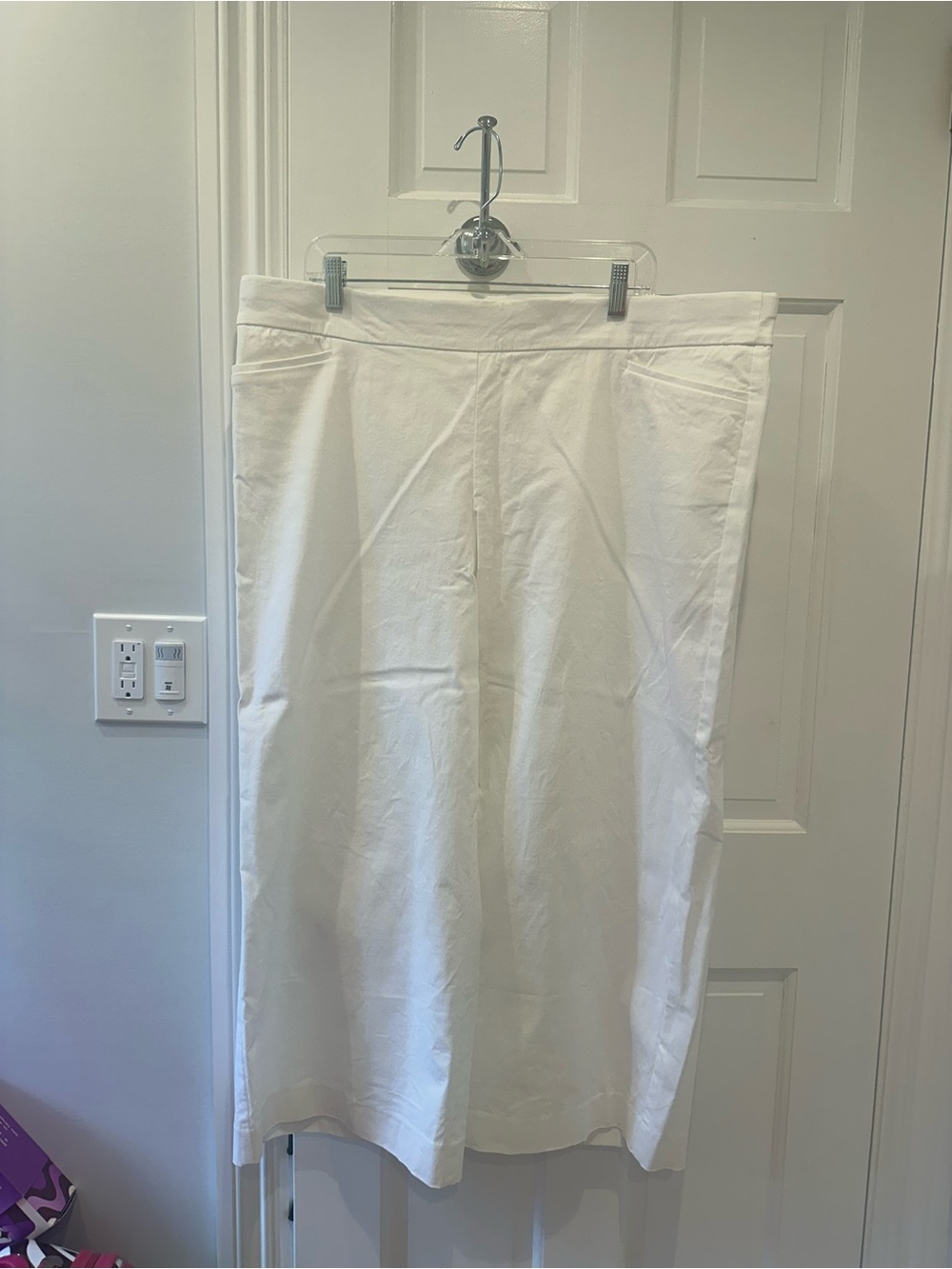 Classic White pants